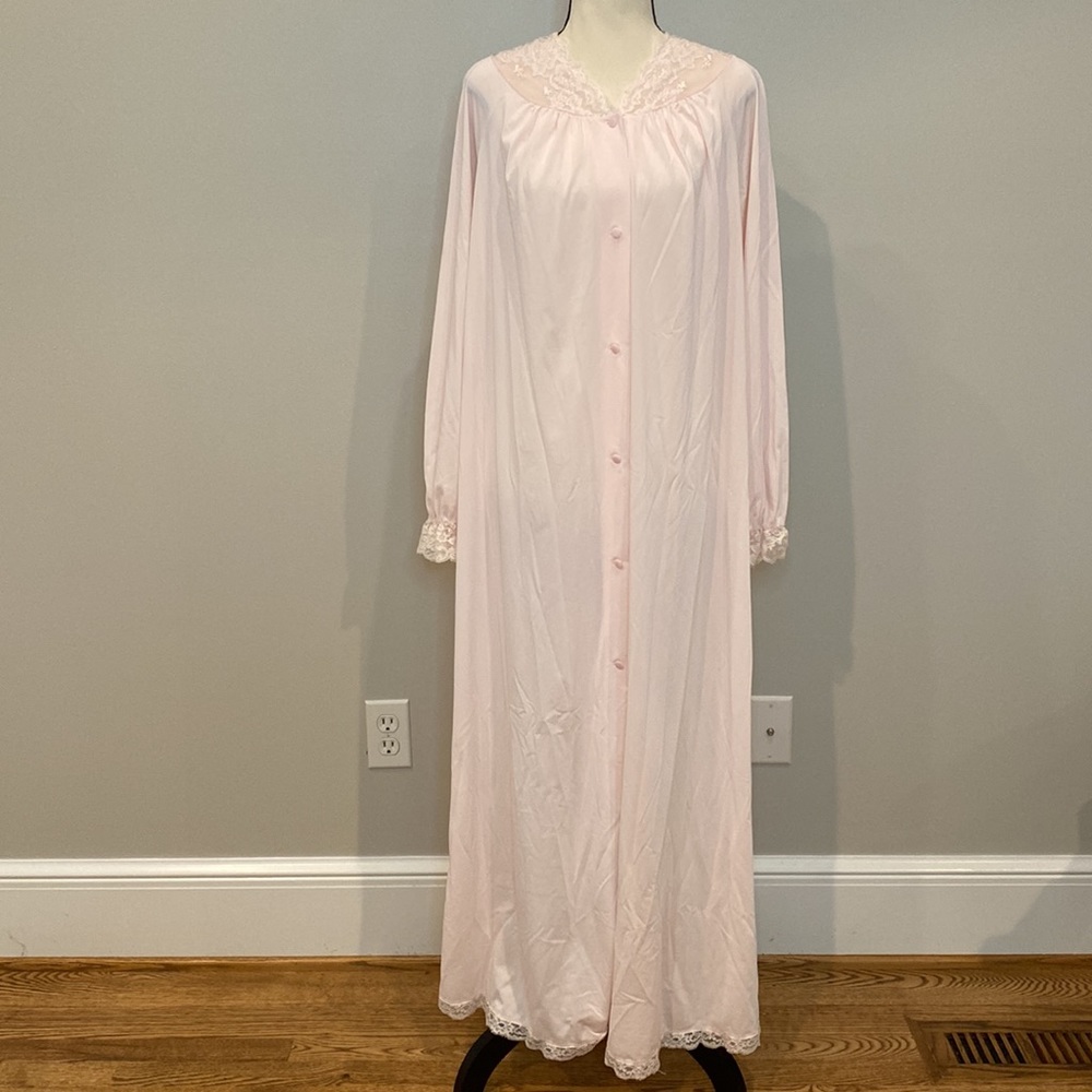 Vintage lingerie housecoat robe pink button front made in USA lace